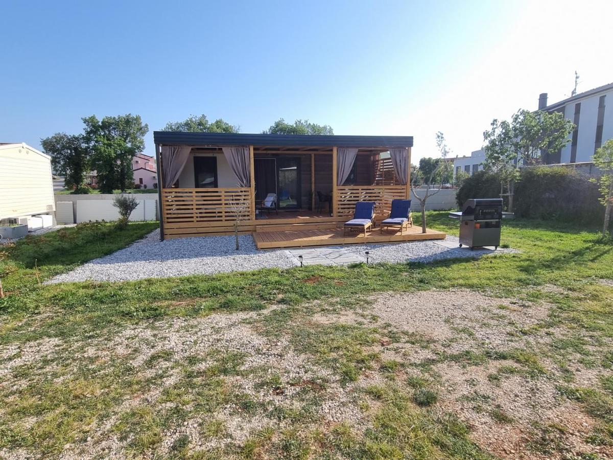 Mobilehome Elena Premium With Pool, Istria Banjole Exterior foto